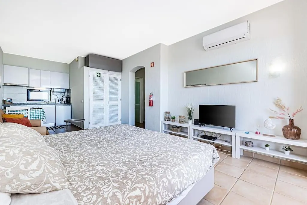 Apartment Studio Avec Vue Mer Et Piscine Algarve Portugal Albufeira Portugal