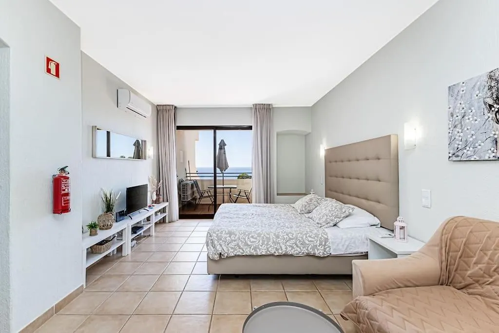 Apartment Studio Avec Vue Mer Et Piscine Algarve Portugal Albufeira Portugal